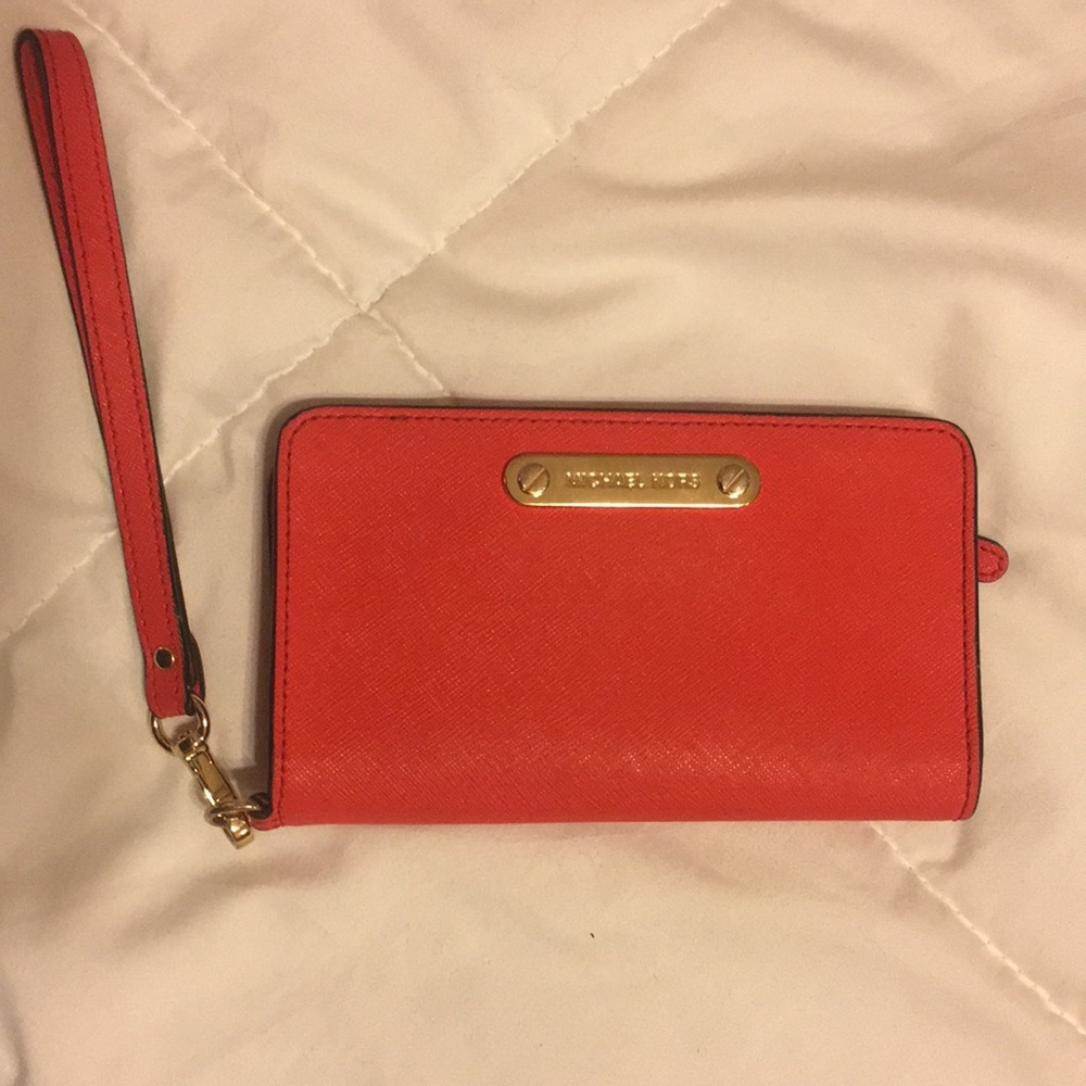 Michael Kors wristlet wallet